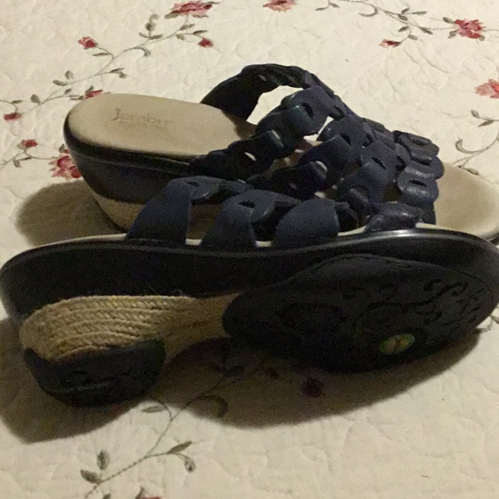 JAMBU Sandals